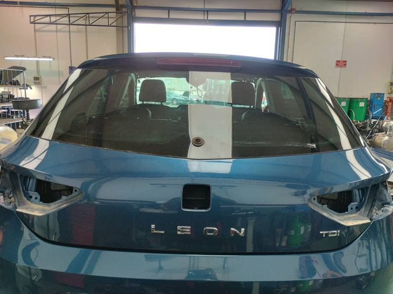 PORTON TRASERO SEAT LEON 2017 1.6 TDI (110 CV)