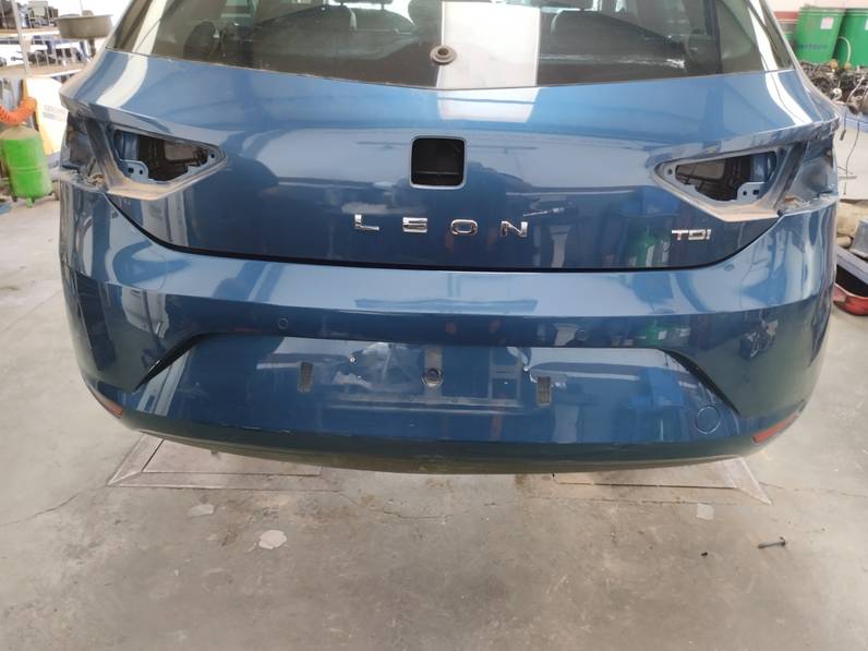 PARAGOLPES TRASERO SEAT LEON 2017 1.6 TDI (110 CV)