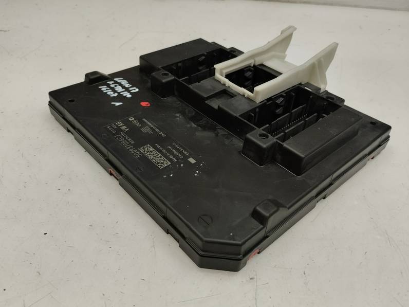 CAJA RELES FUSIBLES SEAT LEON 2017 1.6 TDI (110 CV)