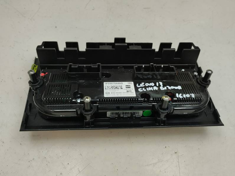 MANDO CLIMATIZADOR SEAT LEON 2017 1.6 TDI (110 CV)