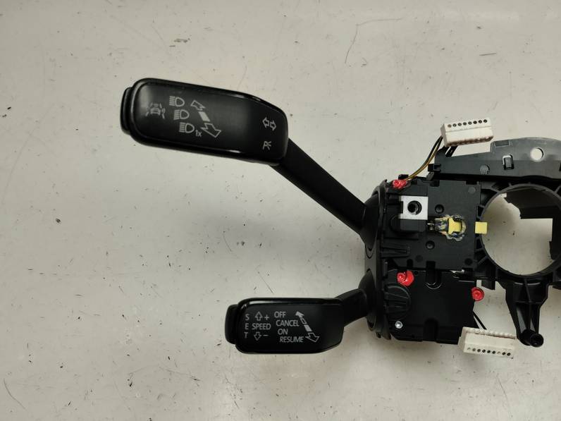 MANDO MULTIFUNCION SEAT LEON 2017 1.6 TDI (110 CV)