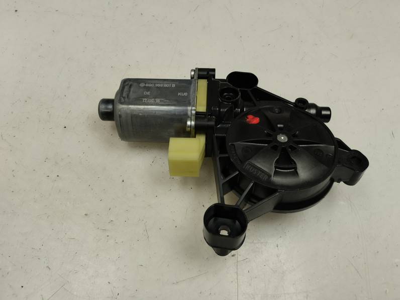 MOTOR ELEVALUNAS DELANTERO IZQUIERDO SEAT LEON 2017 1.6 TDI (110 CV)