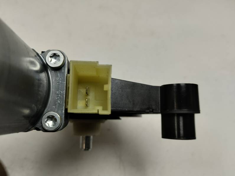 MOTOR ELEVALUNAS DELANTERO IZQUIERDO SEAT LEON 2017 1.6 TDI (110 CV)