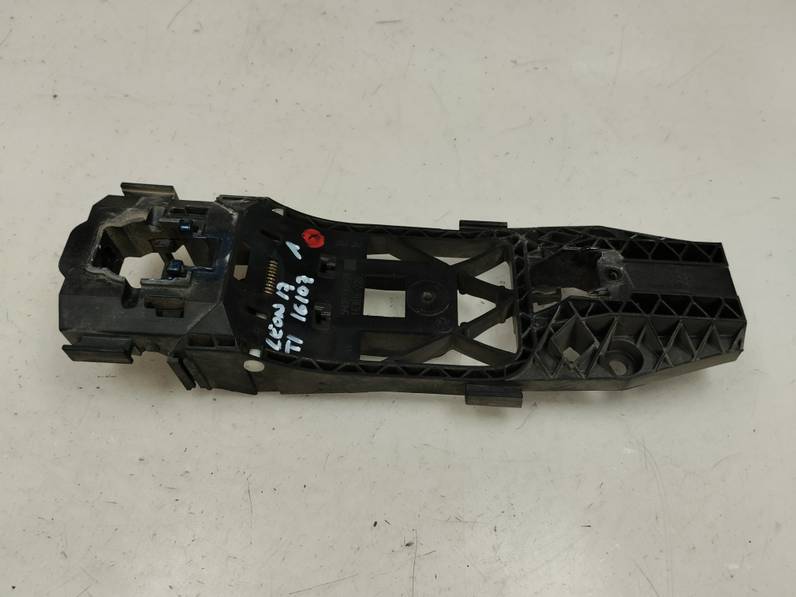 MANETA EXTERIOR TRASERA IZQUIERDA SEAT LEON 2017 1.6 TDI (110 CV)