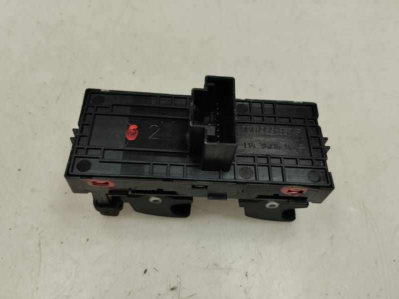 MANDO ELEVALUNAS DELANTERO IZQUIERDO SEAT LEON 2017 1.6 TDI (110 CV)