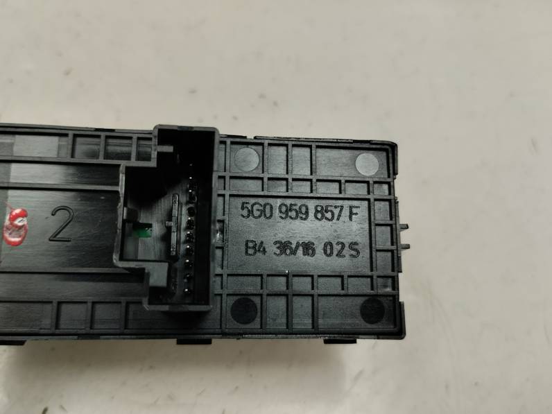 MANDO ELEVALUNAS DELANTERO IZQUIERDO SEAT LEON 2017 1.6 TDI (110 CV)