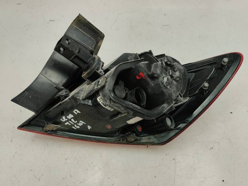 PILOTO TRASERO IZQUIERDO SEAT LEON 2017 1.6 TDI (110 CV)