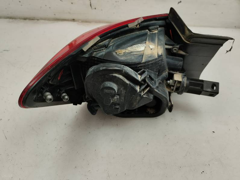 PILOTO TRASERO DERECHO SEAT LEON 2017 1.6 TDI (110 CV)