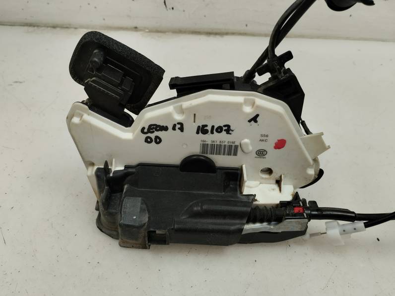 CERRADURA PUERTA DELANTERA DERECHA SEAT LEON 2017 1.6 TDI (110 CV)