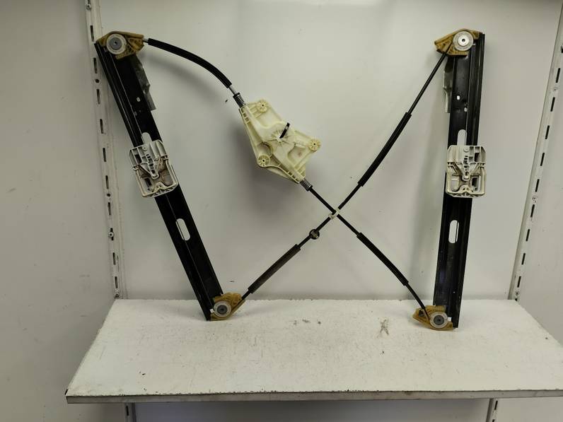 ELEVALUNAS DELANTERO DERECHO SEAT LEON 2017 1.6 TDI (110 CV)