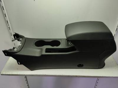 APOYABRAZOS CENTRAL SEAT LEON 2017 1.6 TDI (110 CV)