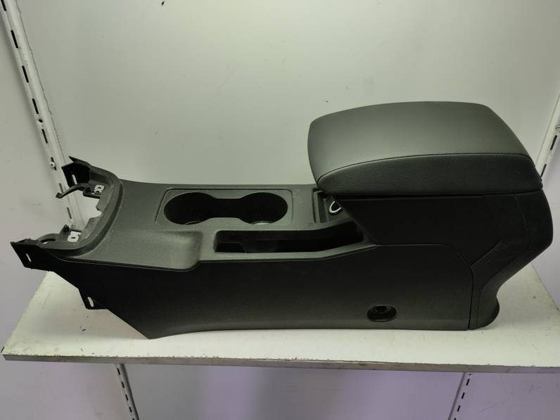 APOYABRAZOS CENTRAL SEAT LEON 2017 1.6 TDI (110 CV)