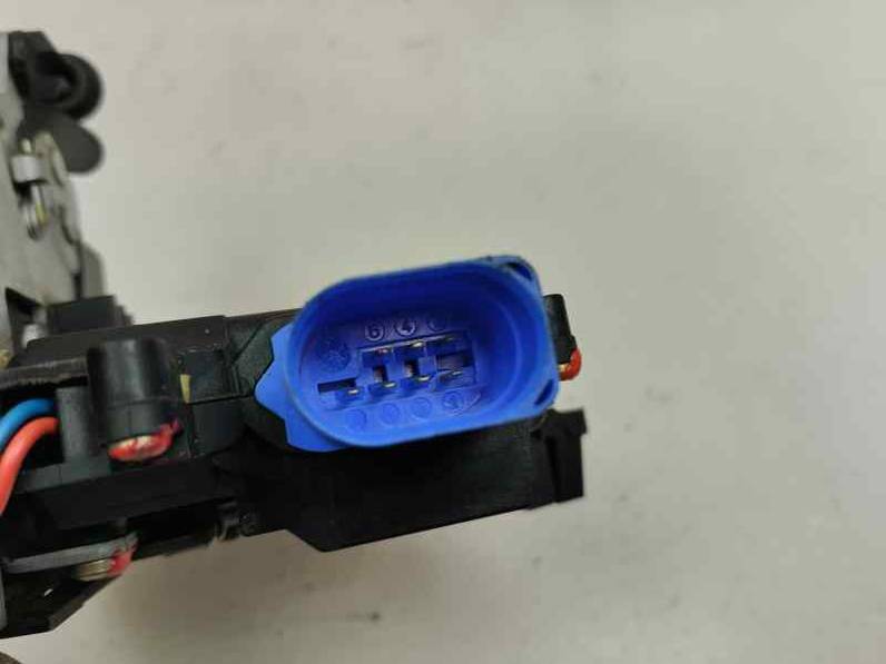 CERRADURA PUERTA DELANTERA DERECHA AUDI A3 2003 1.9 TDI (105 CV)