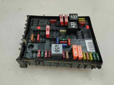 CAJA RELES FUSIBLES AUDI A3 2003 1.9 TDI (105 CV)