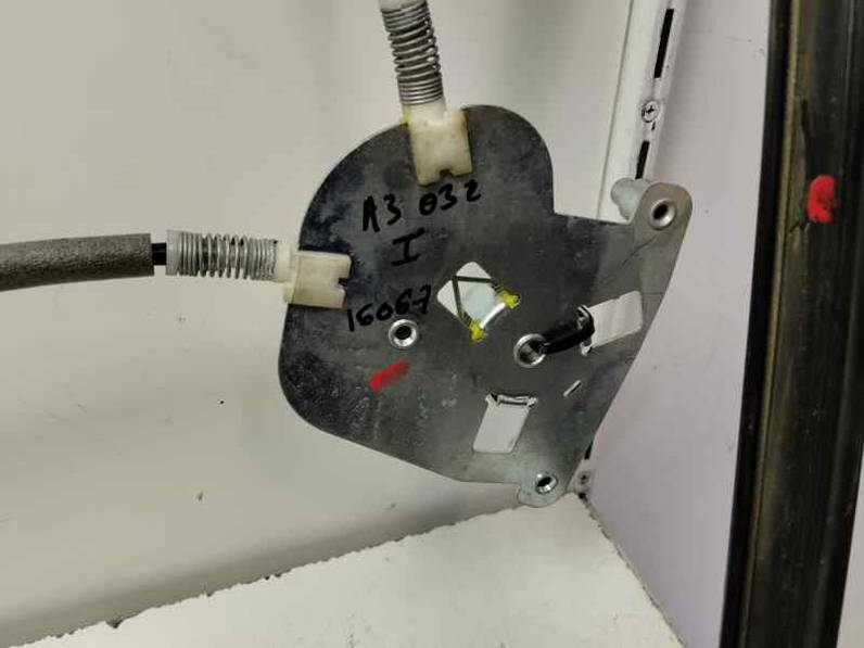 ELEVALUNAS DELANTERO IZQUIERDO AUDI A3 2003 1.9 TDI (105 CV)