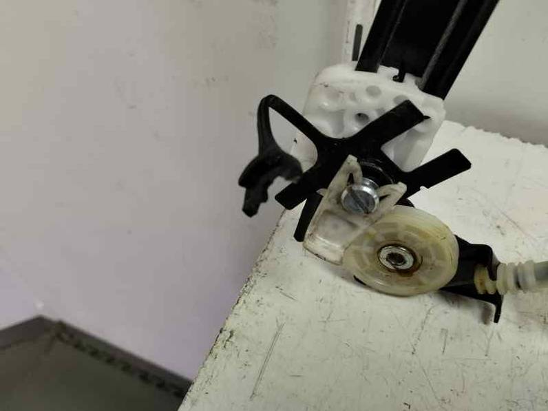 ELEVALUNAS DELANTERO IZQUIERDO AUDI A3 2003 1.9 TDI (105 CV)