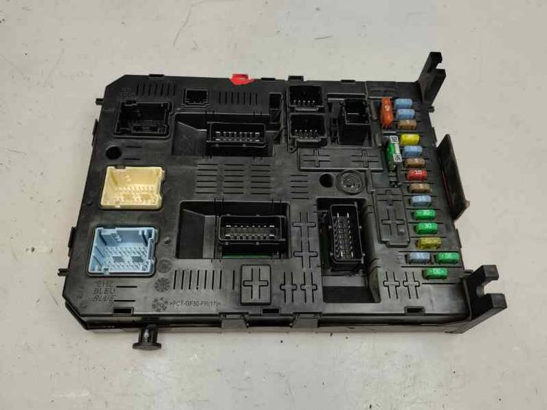 CAJA RELES FUSIBLES CITROEN C4 BERLINA 2008 1.6 16V HDI (90 CV)