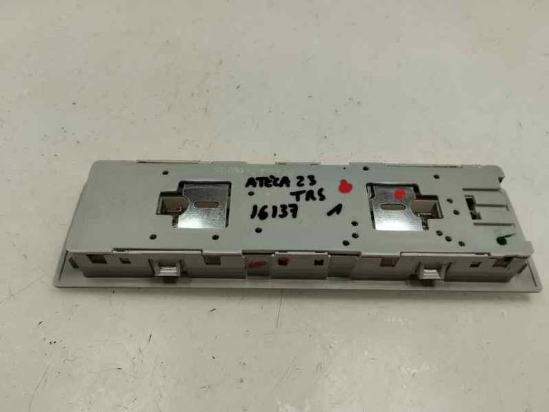 LUZ INTERIOR SEAT ATECA 2023 2.0 (150 CV)