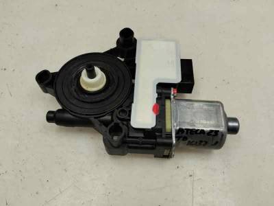 MOTOR ELEVALUNAS TRASERO DERECHO SEAT ATECA 2023 2.0 (150 CV)
