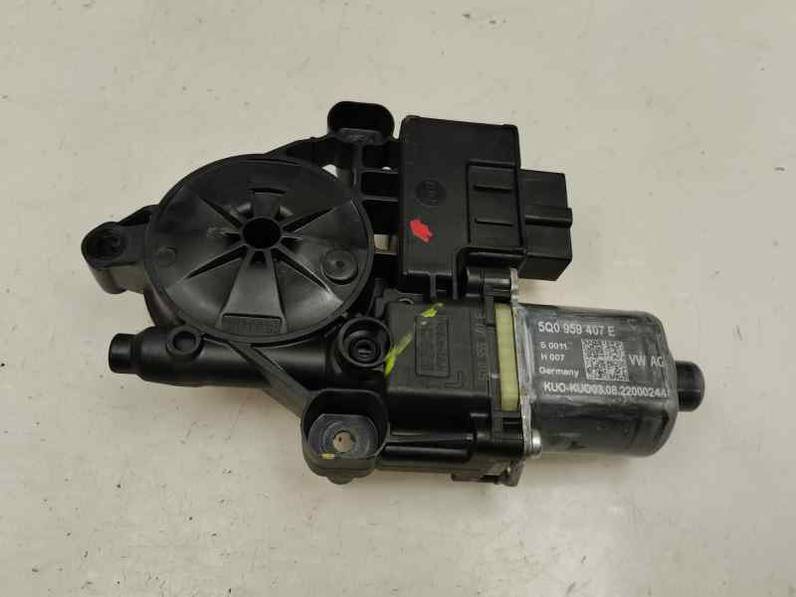 MOTOR ELEVALUNAS TRASERO IZQUIERDO SEAT ATECA 2023 2.0 (150 CV)