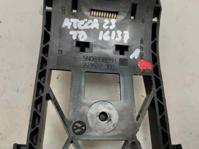 MANETA EXTERIOR TRASERA DERECHA SEAT ATECA 2023 2.0 (150 CV)