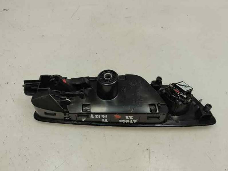 MANETA INTERIOR TRASERA IZQUIERDA SEAT ATECA 2023 2.0 (150 CV)