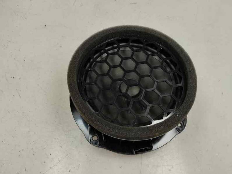 SISTEMA AUDIO RADIO CD SEAT ATECA 2023 2.0 (150 CV)