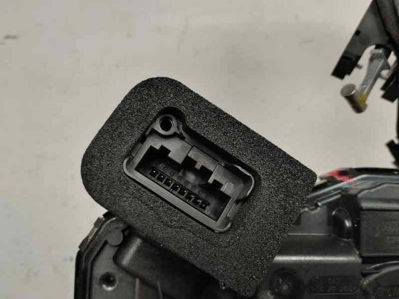 CERRADURA PUERTA DELANTERA IZQUIERDA SEAT ATECA 2023 2.0 (150 CV)