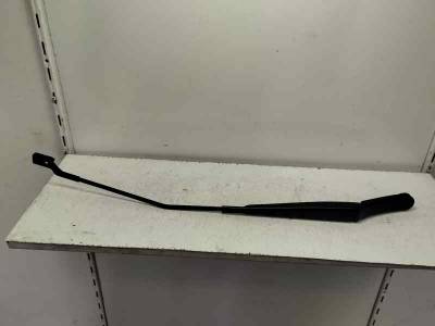 BRAZO LIMPIA DELANTERO DERECHO SEAT ATECA 2023 2.0 (150 CV)