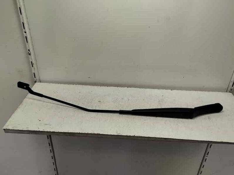 BRAZO LIMPIA DELANTERO DERECHO SEAT ATECA 2023 2.0 (150 CV)