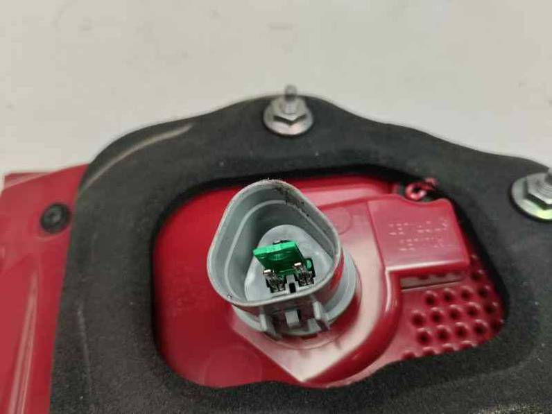 PILOTO TRASERO IZQUIERDO INTERIOR KIA SPORTAGE 2021 1.6 T-GDI 132 CV (132 CV)