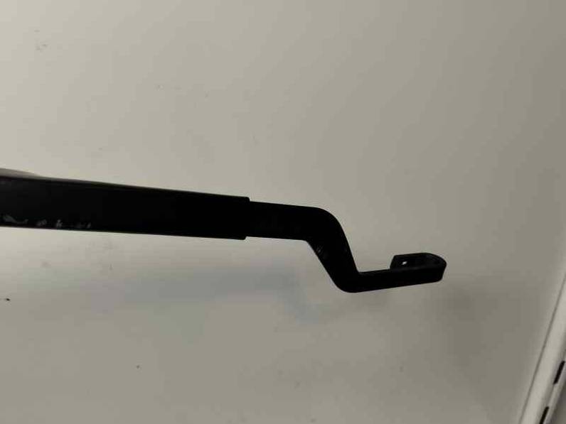 BRAZO LIMPIA DELANTERO DERECHO KIA SPORTAGE 2021 1.6 T-GDI 132 CV (132 CV)