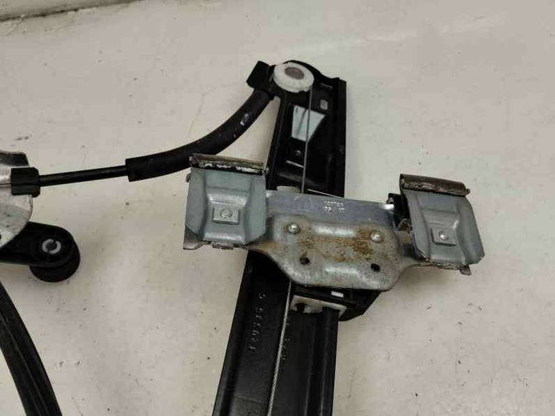 ELEVALUNAS TRASERO IZQUIERDO SEAT IBIZA 2017 1197 (90 CV)