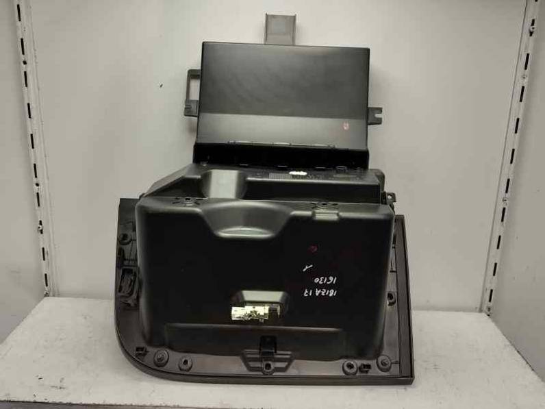 GUANTERA SEAT IBIZA 2017 1197 (90 CV)