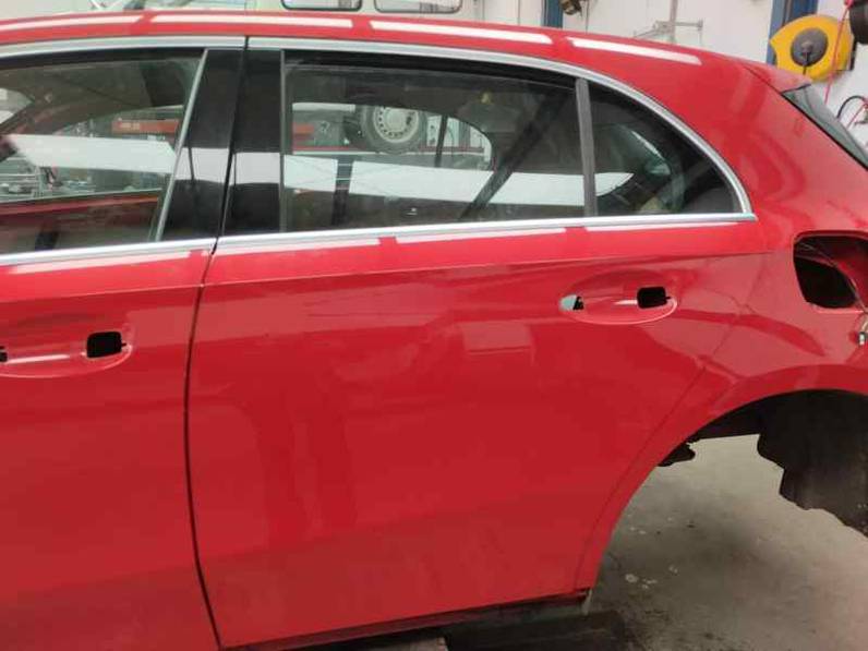PUERTA TRASERA IZQUIERDA MERCEDES CLASE A 2018 1.5 CDI (116 CV)