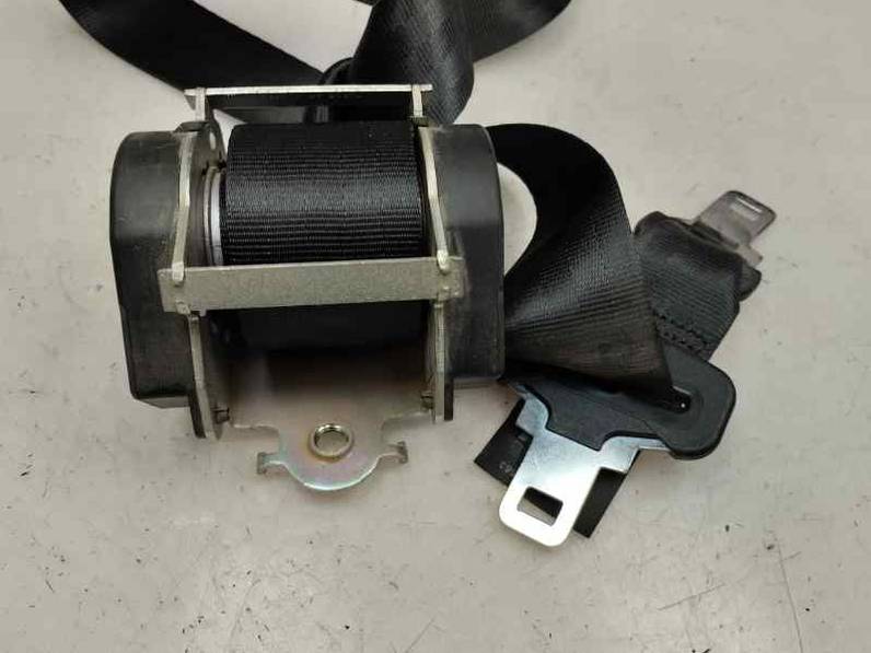 CINTURON SEGURIDAD TRASERO CENTRAL DACIA DOKKER 2021 1.5 BLUE DCI D FAP (95 CV)