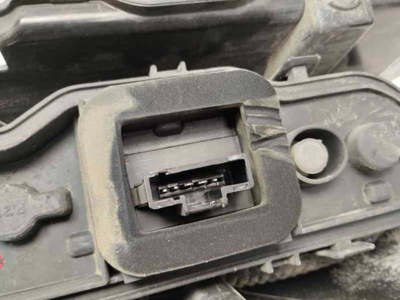 PILOTO TRASERO DERECHO DACIA DOKKER 2021 1.5 BLUE DCI D FAP (95 CV)