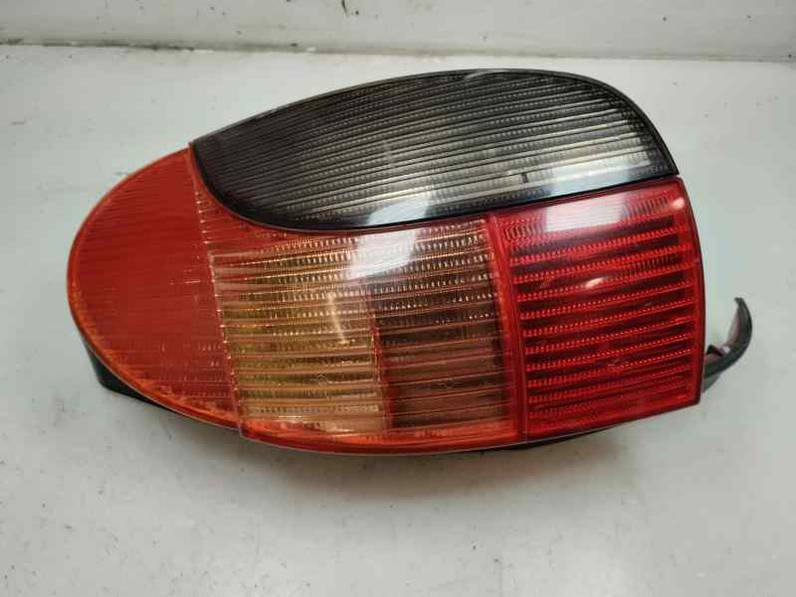 PILOTO TRASERO IZQUIERDO PEUGEOT 306 BREAK 1999 2.0 HDI (90 CV)