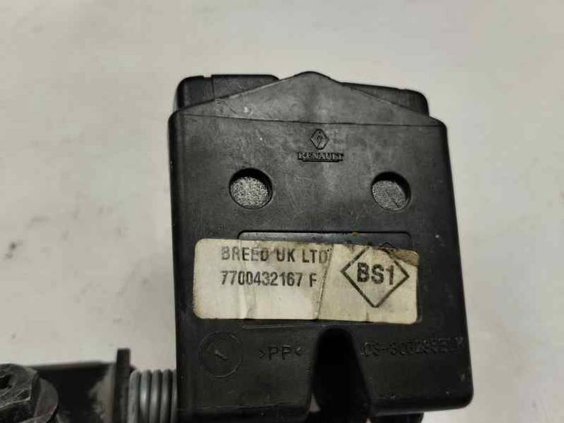 CINTURON SEGURIDAD TRASERO DERECHO RENAULT CLIO II FASE I 2000 1870 (64 CV)