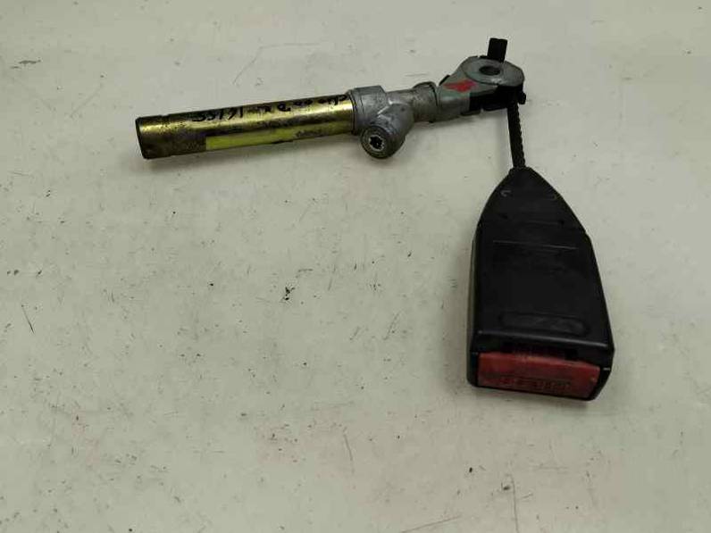 CINTURON SEGURIDAD DELANTERO DERECHO RENAULT CLIO II FASE I 2000 1870 (64 CV)