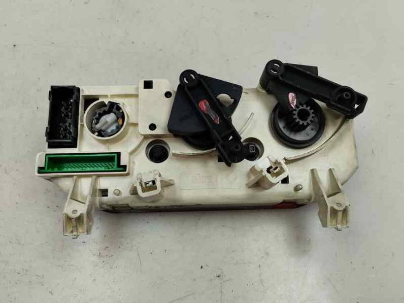MANDO CALEFACCION AIRE ACONDICIONADO RENAULT CLIO II FASE I 2000 1870 (64 CV)