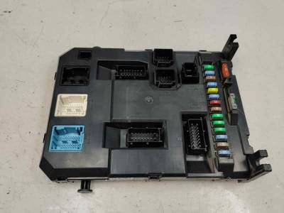 CAJA RELES FUSIBLES DS 3 2018 MOTOR 1.2 LTR - PURE TECH (110 CV)