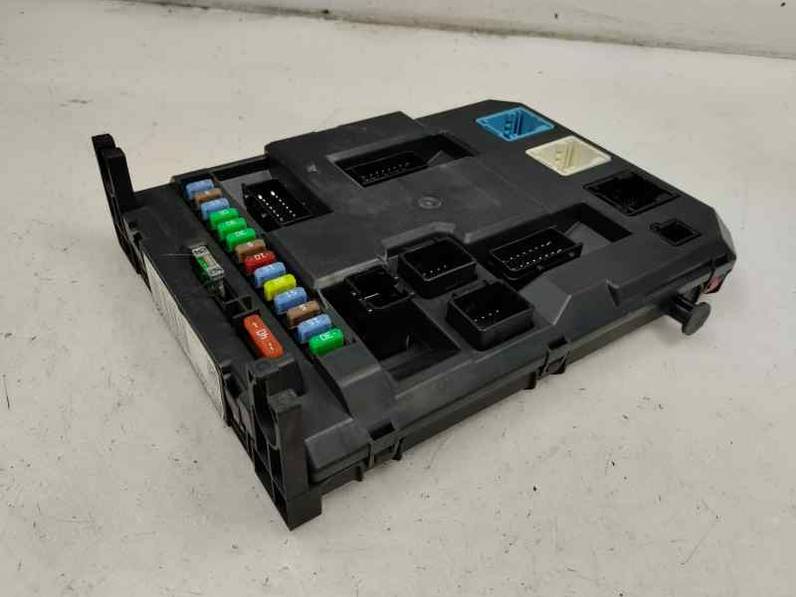 CAJA RELES FUSIBLES DS 3 2018 MOTOR 1.2 LTR - PURE TECH (110 CV)