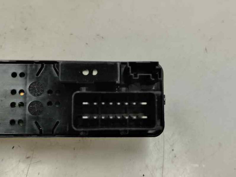 MANDO ELEVALUNAS DELANTERO IZQUIERDO DS 3 2018 MOTOR 1.2 LTR - PURE TECH (110 CV)