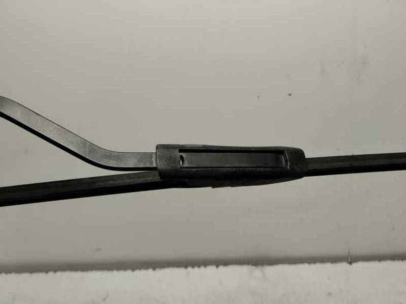 BRAZO LIMPIA DELANTERO DERECHO DS 3 2018 MOTOR 1.2 LTR - PURE TECH (110 CV)