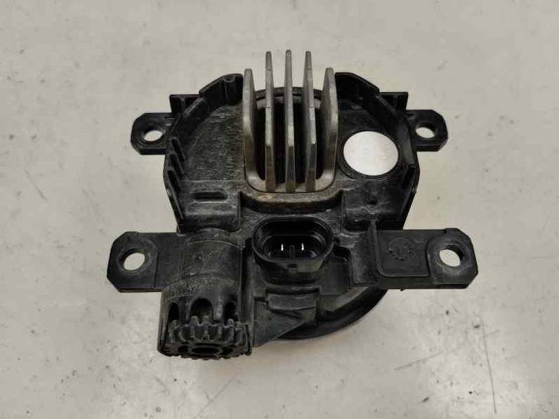 FARO ANTINIEBLA IZQUIERDO DS 3 2018 MOTOR 1.2 LTR - PURE TECH (110 CV)