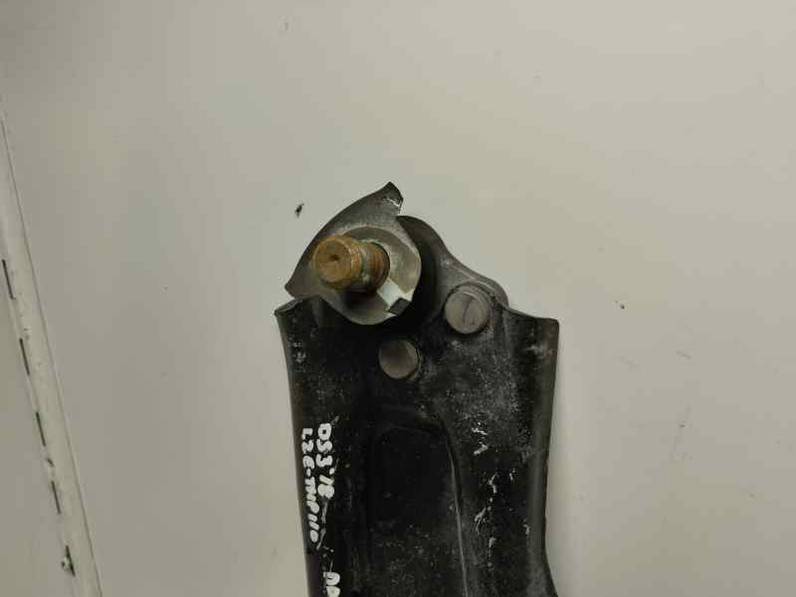 BRAZO SUSPENSION INFERIOR DELANTERO DERECHO DS 3 2018 MOTOR 1.2 LTR - PURE TECH (110 CV)