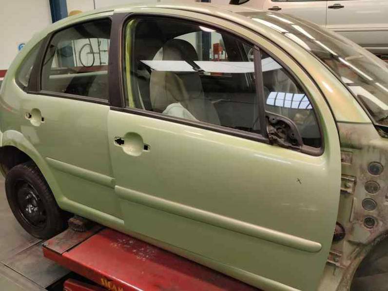 PUERTA DELANTERA DERECHA CITROEN C3 2004 1.4 HDI (68 CV)