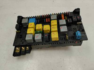 CAJA RELES FUSIBLES MERCEDES CLASE M 2000 2.7 CDI 20V (163 CV)