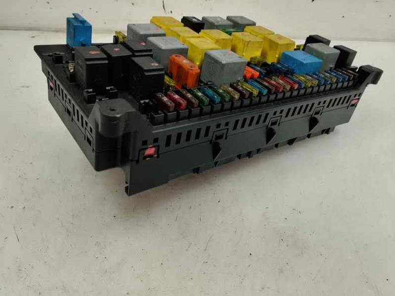 CAJA RELES FUSIBLES MERCEDES CLASE M 2000 2.7 CDI 20V (163 CV)